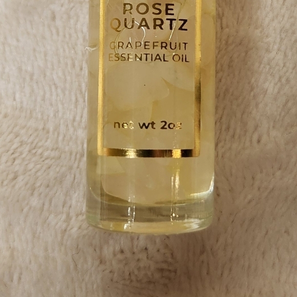 Mollie Jacob Rose Quartz Grapefruit Essential Oil with Healing Stones - Picture 6 of 8